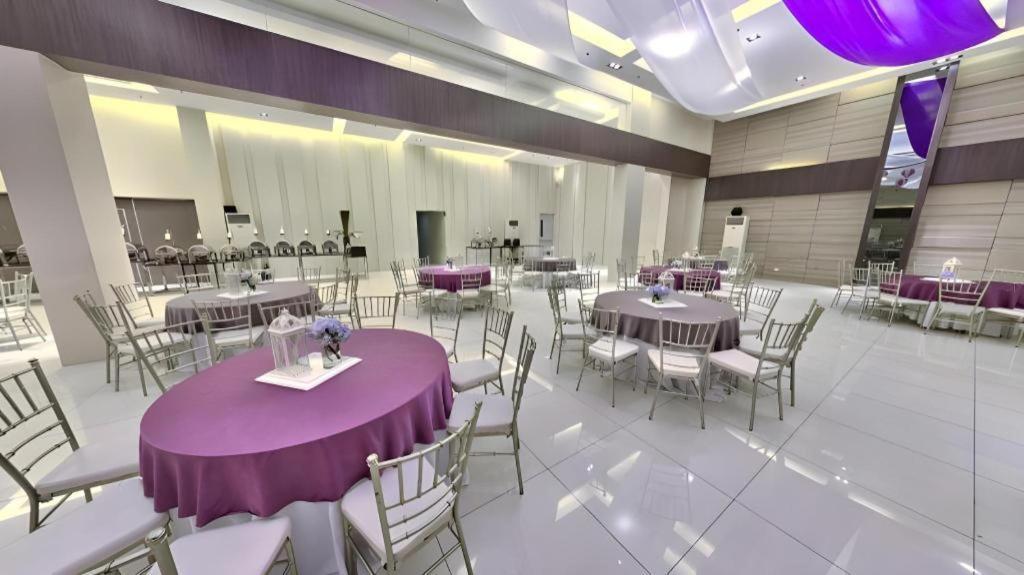 Sequoia Hotel Quezon City Ngoại thất bức ảnh