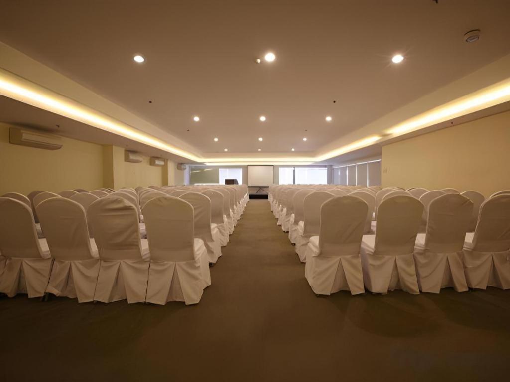 Sequoia Hotel Quezon City Ngoại thất bức ảnh