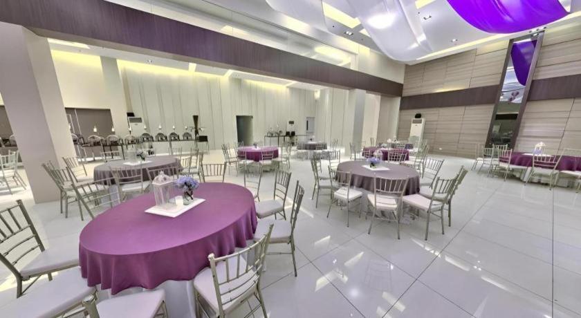 Sequoia Hotel Quezon City Ngoại thất bức ảnh