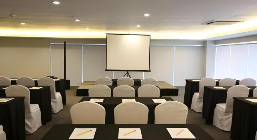 Sequoia Hotel Quezon City Ngoại thất bức ảnh