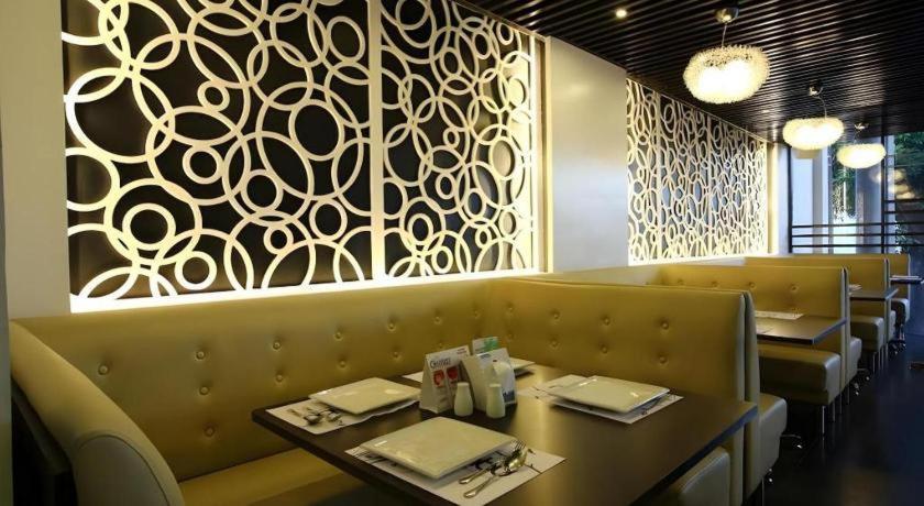 Sequoia Hotel Quezon City Ngoại thất bức ảnh